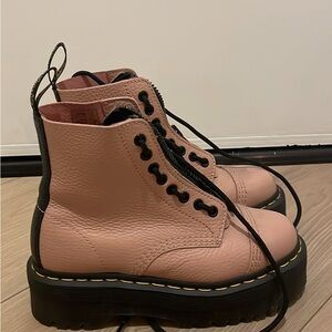 Dr Martens